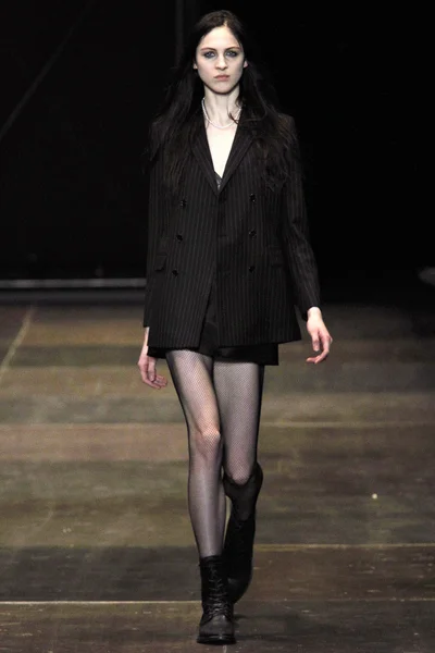Look 7